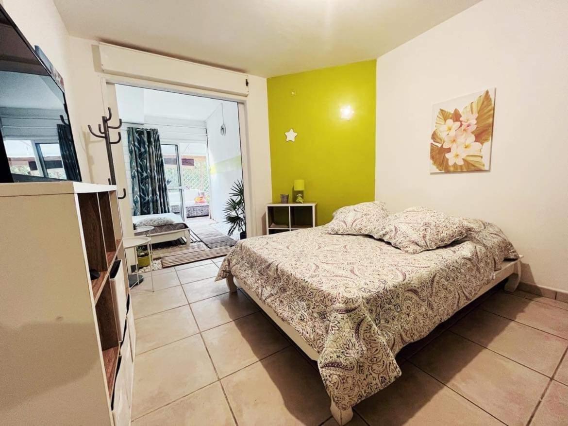 Le Nid D'Amour Avec Sa Piscine Et Jacuzzi Chauffes Saint-Joseph Exterior photo